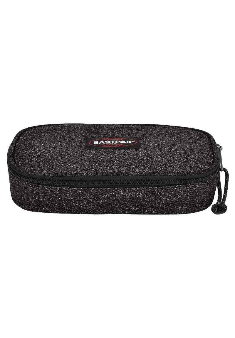Estuche para lápices Eastpak en tejido texturizado negro, con cierre de cremallera y parche con logotipo. Forma rectangular con bordes redondeados. Diseño duradero.