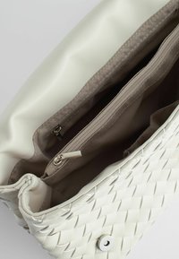 Next WEAVE  - Clutches - white