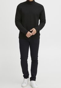 Solid Strickpullover - black