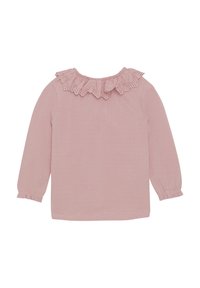 Lys rosa langermet topp med rynkete blondekrage, subtilt teksturert stoff og elastiske mansjetter. Vist fra bak.