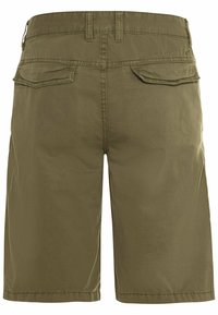 Olivgrüne Baumwollshorts mit geradem Schnitt, ausgestattet mit zwei Gesäßtaschen und genähten Details entlang der Nähte.