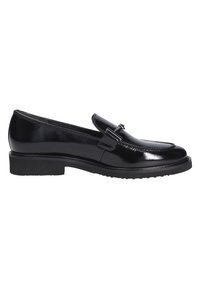 Schwarze Lederloafers mit glänzender Oberfläche, ausgestattet mit einem dekorativen Riemen und einer niedrigen Gummisohle für besseren Halt. Klassisches, schlankes Design.