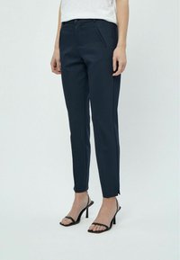 Non selezionato, black iris solid