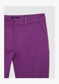 Non sélectionné, viola