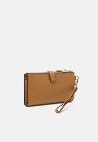 MICHAEL Michael Kors WRISTLET - Pénztárca - pale peanut