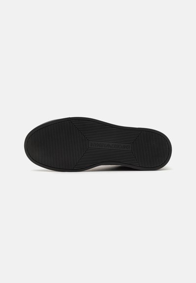 Emporio Armani ALLOVER LOGO - Baskets basses - black