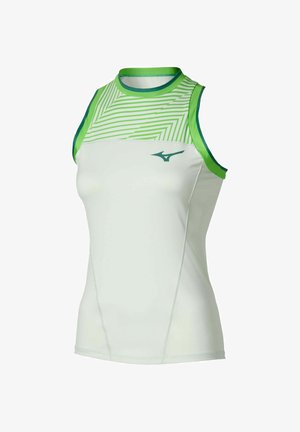 Camiseta deportiva sin mangas con patrón geométrico en verde y blanco en la parte superior del pecho, cuerpo de color gris claro uniforme y ribete verde en las sisas y el cuello.