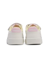 Hummel UNISEX jasnoróżowy