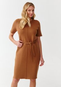 TATUUM - JENNIFER - Dnevna obleka - beige Miniaturna slika 1