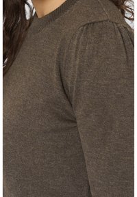 Saint Tropez Stickad tröja - brown