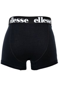 Mustat bokserit valkoisella "ellesse" brändäyksellä varustetulla mustalla joustovöillä, valmistettu pehmeästä, venyvästä materiaalista.