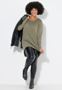 Angel of Style BEQUEME PASSFORM RUNDHALSLANGARM - Longsleeve - reed green