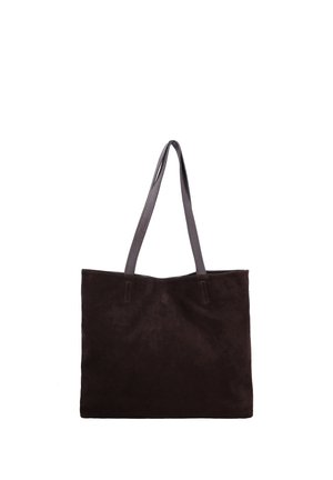 Borsa tote in suede marrone scuro con due manici lunghi grigi, forma rettangolare, mostrata su sfondo bianco.