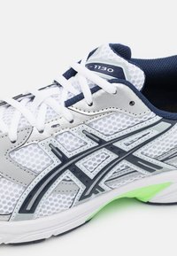 ASICS SportStyle GEL-1130 UNISEX - Sneakers basse - white/mid grey