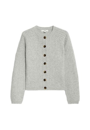 Helle graue Strickjacke mit langen Ärmeln und sieben dunkelbraunen Knöpfen auf der Vorderseite, ausgestattet mit einem gerippten Kragen und Bündchen.