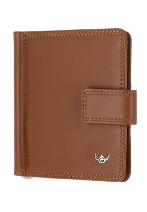 Braune Lederbrieftasche mit Nahtdetails, einer Druckverschlussklappe und einem kleinen silbernen Emblem in der unteren rechten Ecke.