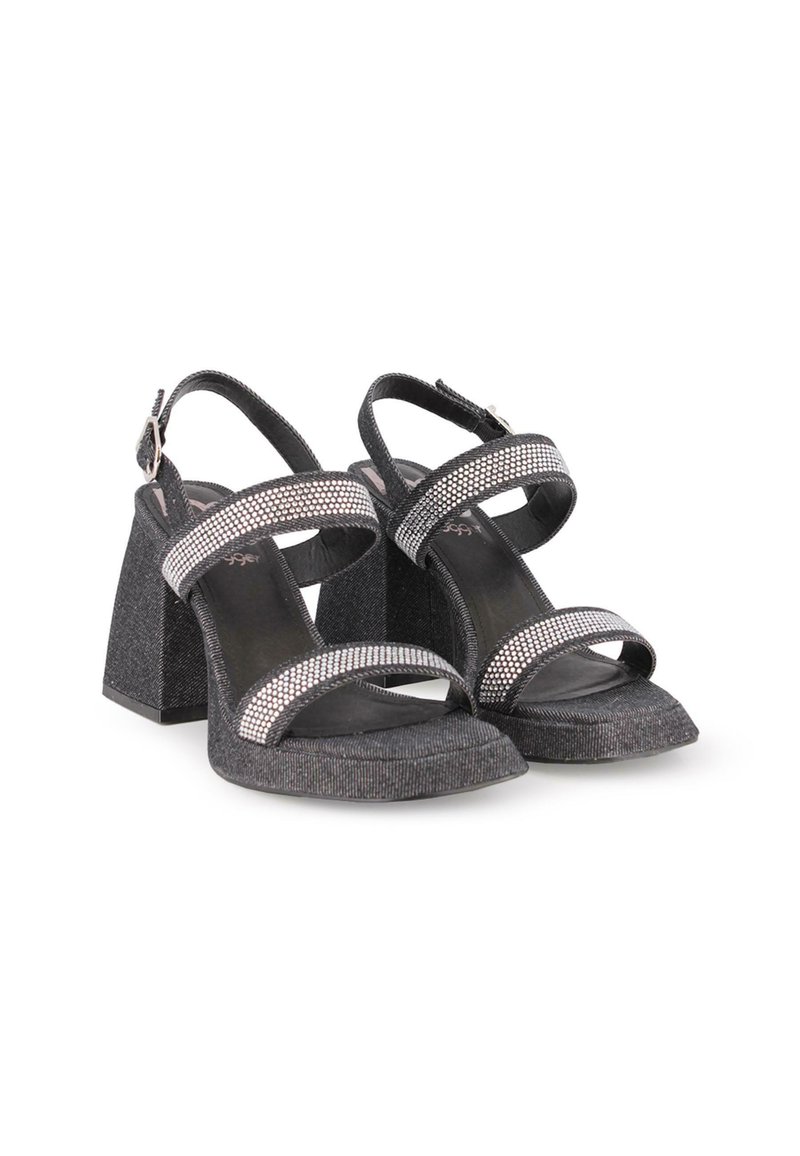 Sandalias Plateadas Sandalias CuÃ±a Negras Bimba Y Lola Blogger