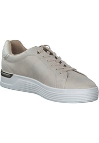 Beige Sport Schuh aus glattem Leder, mit einer weißen Gummisohle, Schnürdesign und dezenten seitlichen Akzenten.