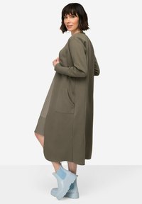 LAURASØN Klassisk kappa / rock - khaki