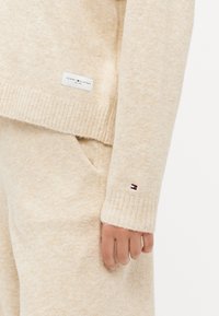 Tommy Hilfiger CARDIGAN - Pidžaama ülemine osa - heathered oat