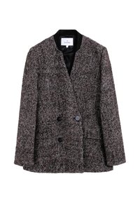 Blazer de tweed de doble botonadura en patrón de houndstooth en marrón y gris, con un cuello negro, dos bolsillos Frontales y botones negros.
