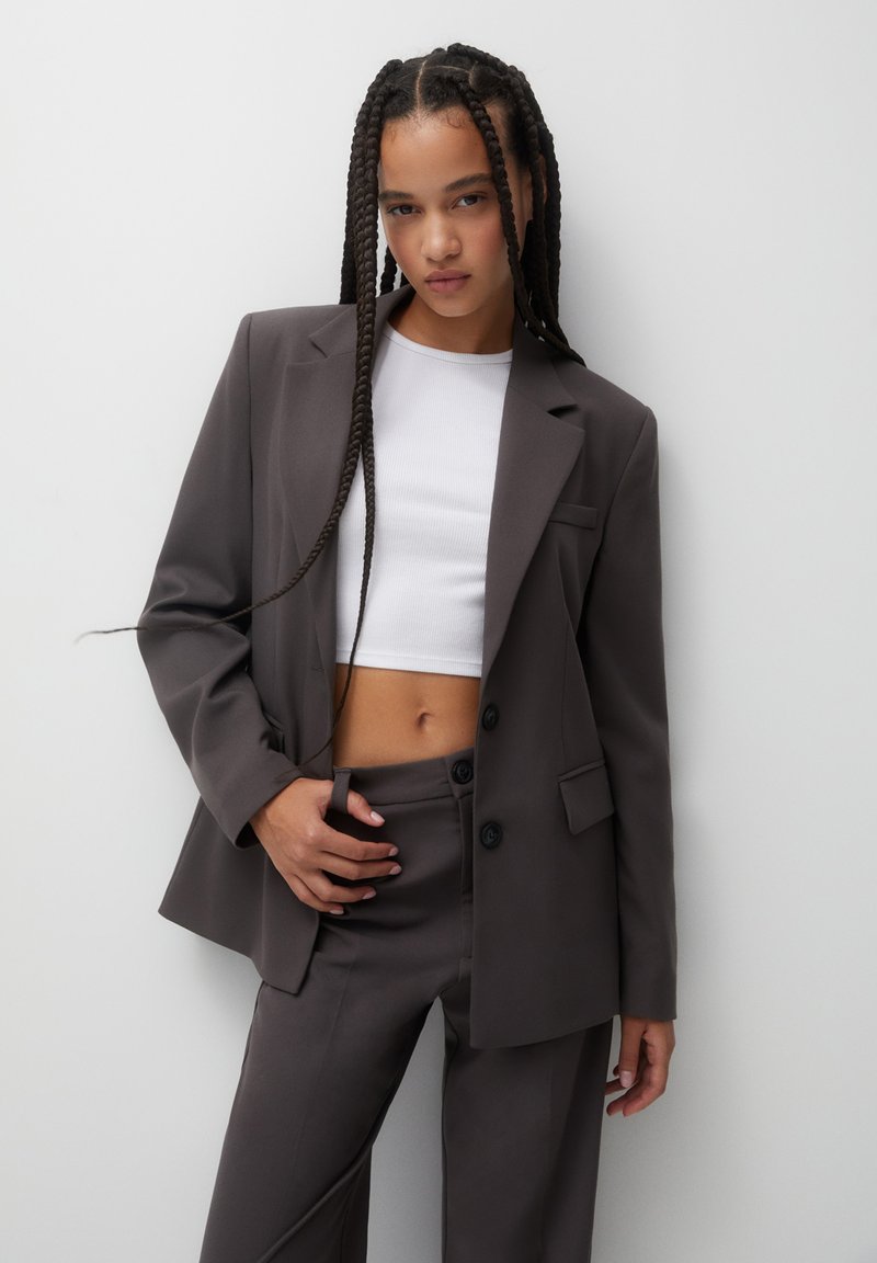 PULL&BEAR DOUBLE BREASTED WITH FLAP POCKETS Blazer dark grey Zalando.ie