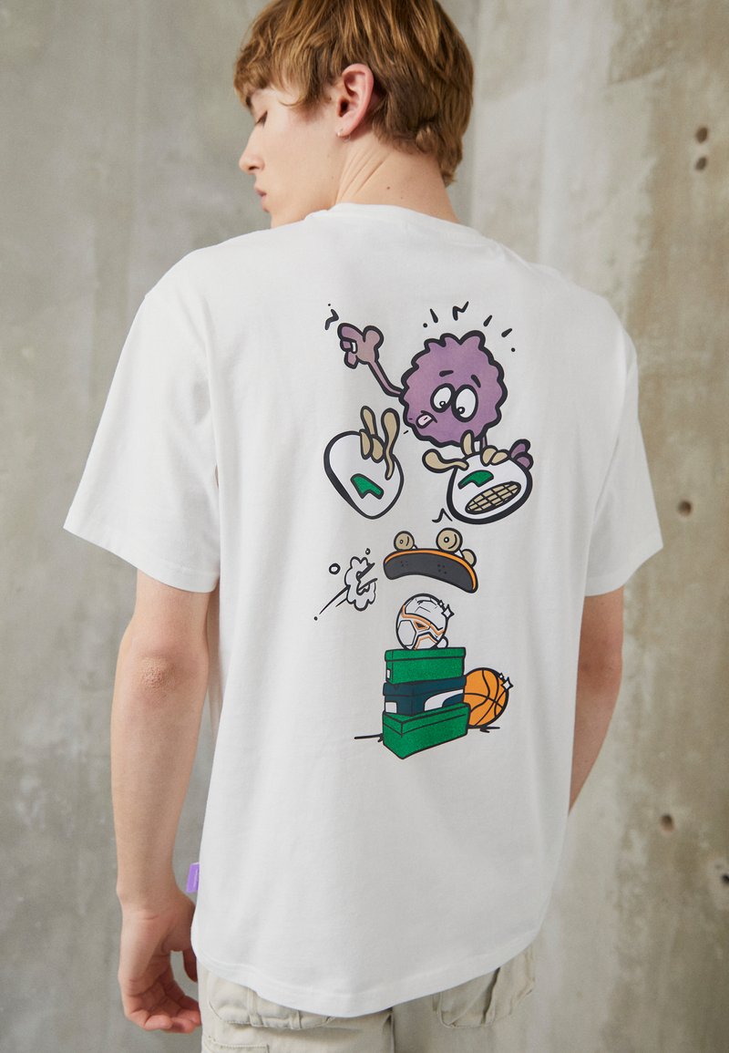 Puma X 8ENJAMIN GRAPHIC - Tricou cu imprimeu - white