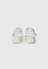 Skechers UNO - Platform sandals - white