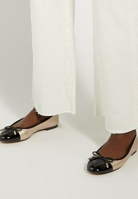 Dune London HIGHEST - Ballerines - gold