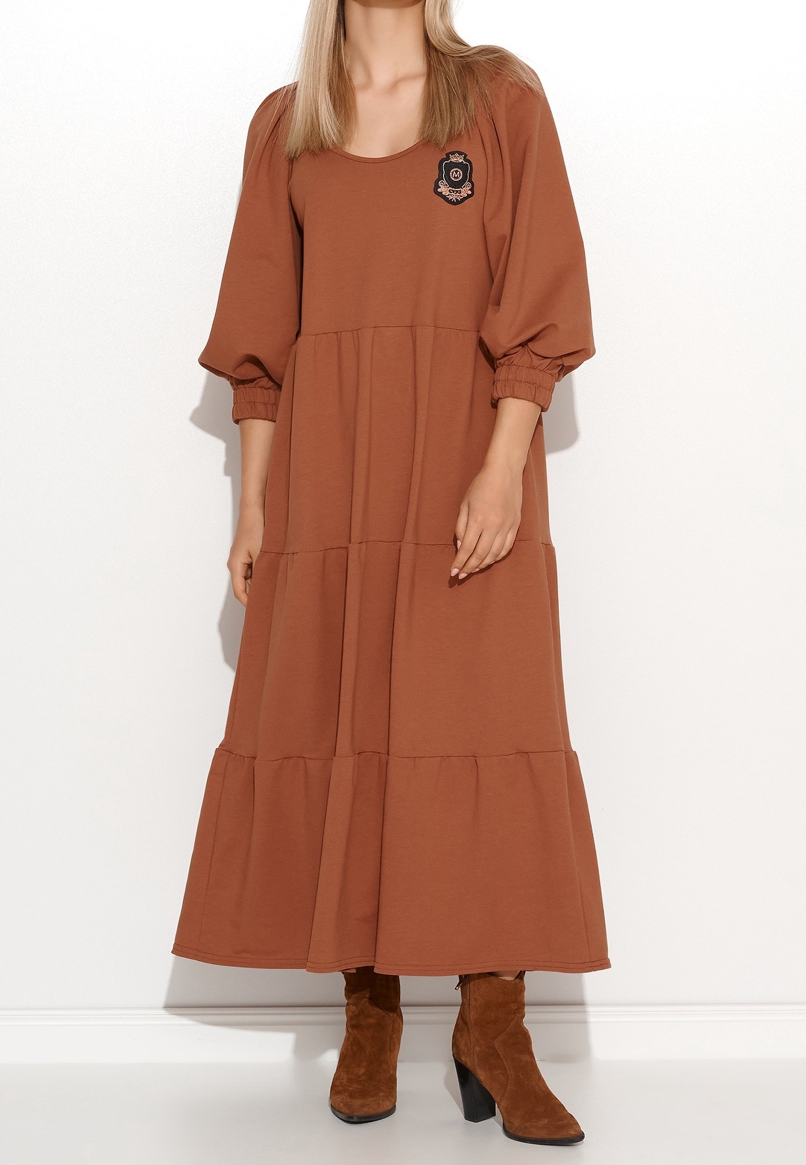 Bottes Marron Robe Longue Botte Bottes Hautes Détails Chaînes à