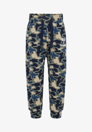 Kamuflage sweatpants i grønne, blå og beige nuancer. Har elastisk talje med snor og ribbede manchetter. Logo på siden.