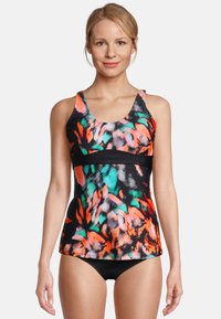 Haut de maillot de bain avec un motif floral coloré dans des nuances d'orange, de vert et de noir, doté d'une bande noire à la taille et de larges bretelles.