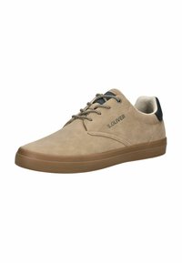 Basket en suede beige avec un bout arrondi, des lacets texturés et un accent de talon plus foncé. Présente le logo "S.OLIVER" sur le côté et une semelle en caoutchouc.