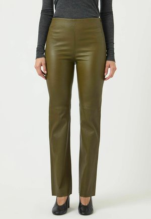 YAS YAS LEDERHOSE YASZELLU - Leren broek - dark olive