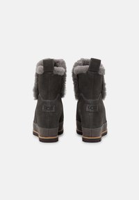 UGG Boots à talons - dark grey