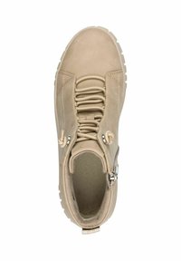 Beige enkellaars van soepel leer met een ronde neus, flexibele veters en een zijrits. Gevoerde binnenkant en een gestructureerde rubberen zool.