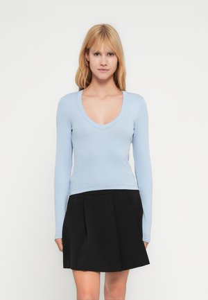 ONLMILA V NECK - Long sleeved top - soft chambray