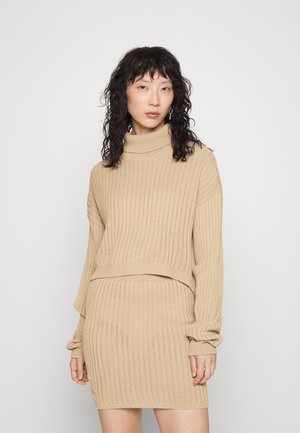 LORNA LUXE SUNDAY ROLL NECK STEP HEM JUMPER - Camisola - camel