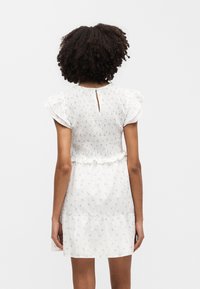 Jacqueline de Yong Jurk Jdystarr Life Smock Maxi Dress Wvn 15290653 Cloud Dancer/aztek