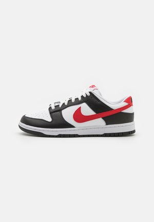 NIKE DUNK LOW RETRO SC - Tenisky - black/universal red/white