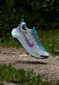 Δεν επιλέχθηκε, pure platinum-coloured/vivid purple/midnight navy/dusty cactus/hyper pink