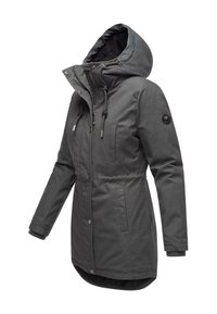 Parka grise foncé pour femme avec capuche, fermeture éclair à l'avant, boutons-pression, cordons de serrage, deux poches à l'avant et doublure en polaire visible à l'intérieur de la capuche.