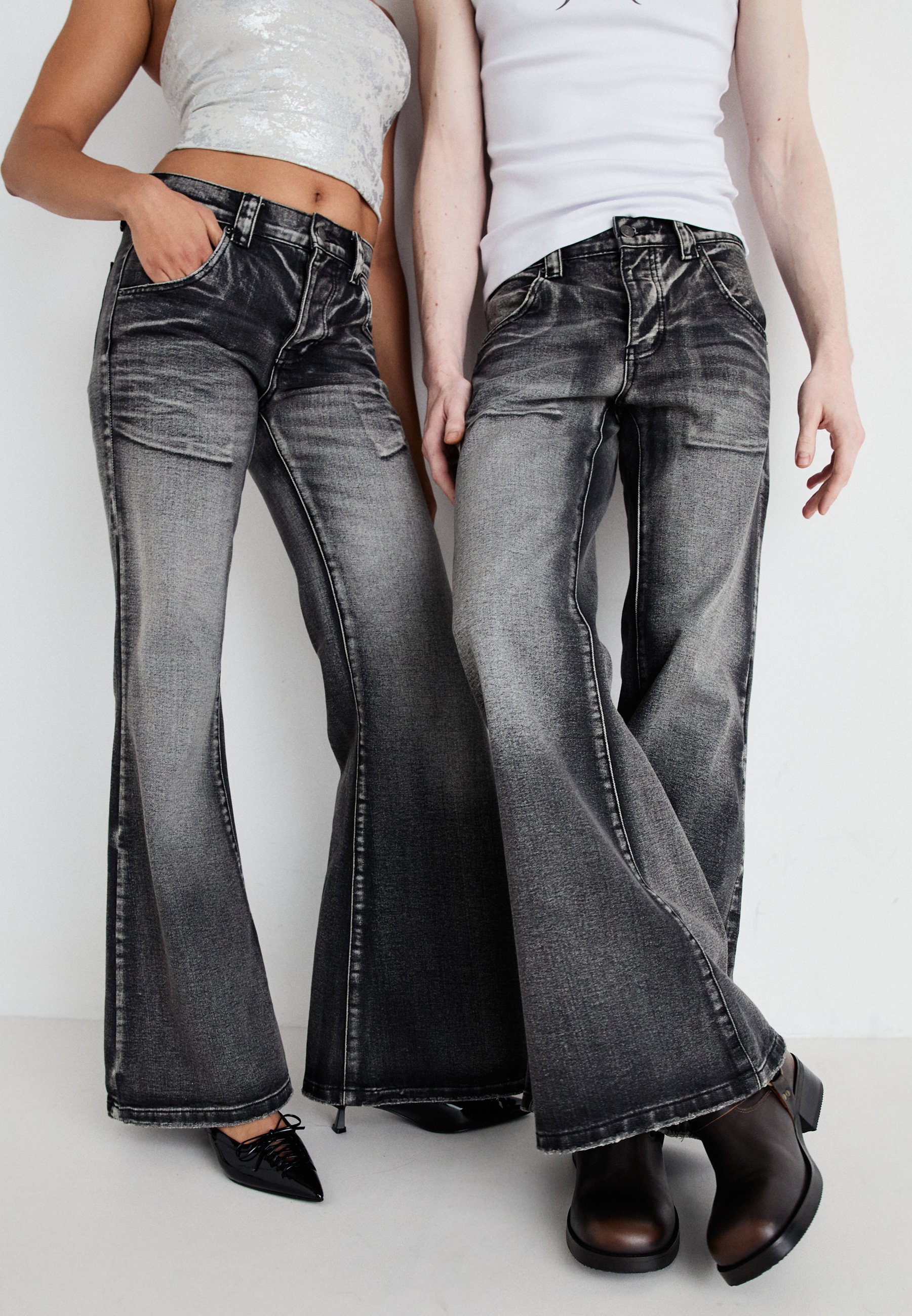 Jaded London WASHED BLAZE UNISEX - Flared Jeans - black - Zalando