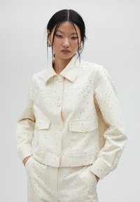 Jas - off white