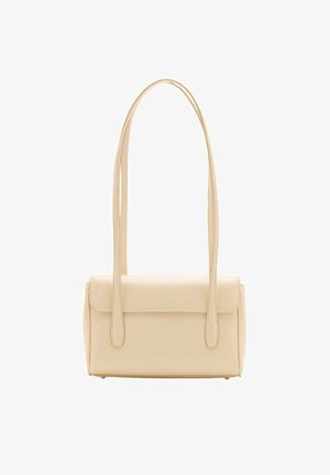 Beige rechthoekige schoudertas met lange dubbele banden en klepsluiting, afgebeeld tegen een witte achtergrond.