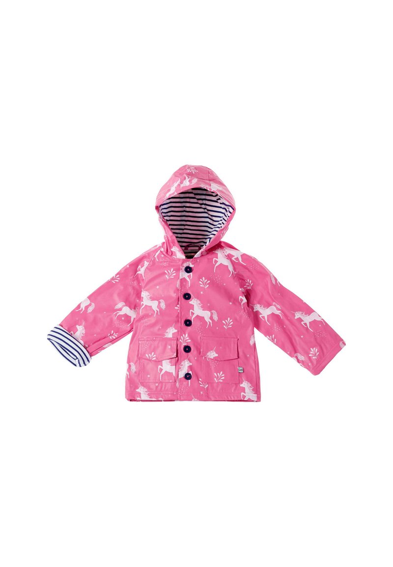 Roze waterdichte jas met een eenhoornpatroon, gestreepte capuchonvoering, knoopsluiting aan de voorkant en twee voorzakken met gestreepte manchetten.
