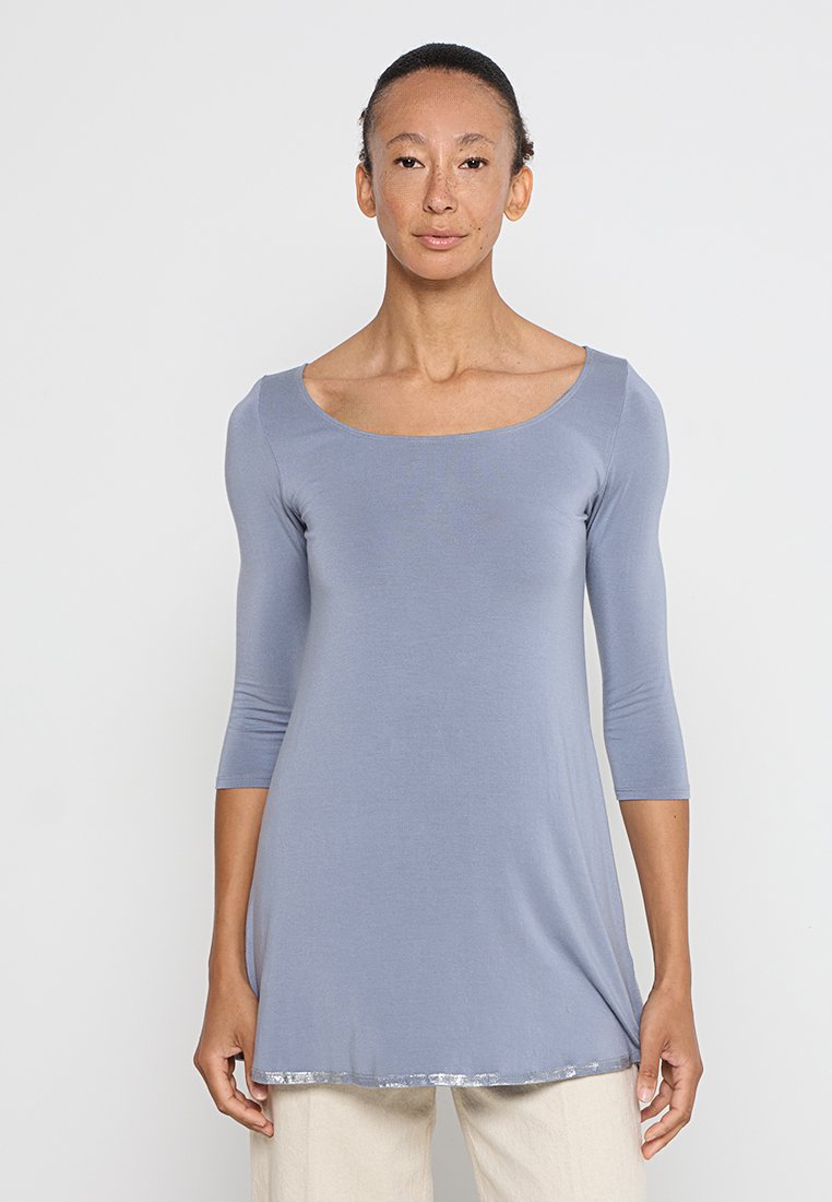 Sarah Pacini Longsleeve lichtblauw