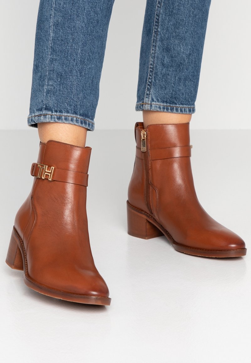 Tommy Hilfiger Bottines - cognac