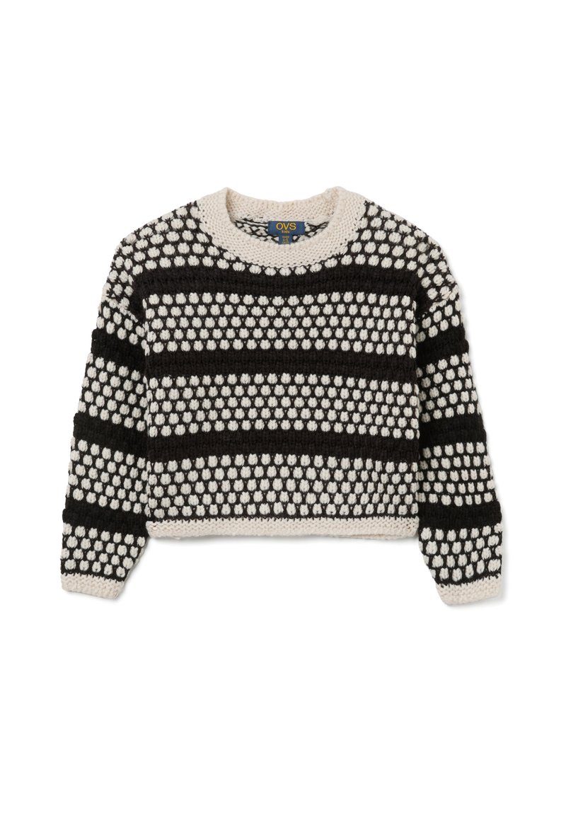 Strickpullover mit einem cropped Design, schwarz-weißer gestreifter Musterung, Bobble-Struktur sowie breitem Rippbündchen am Hals und an den Ärmeln.