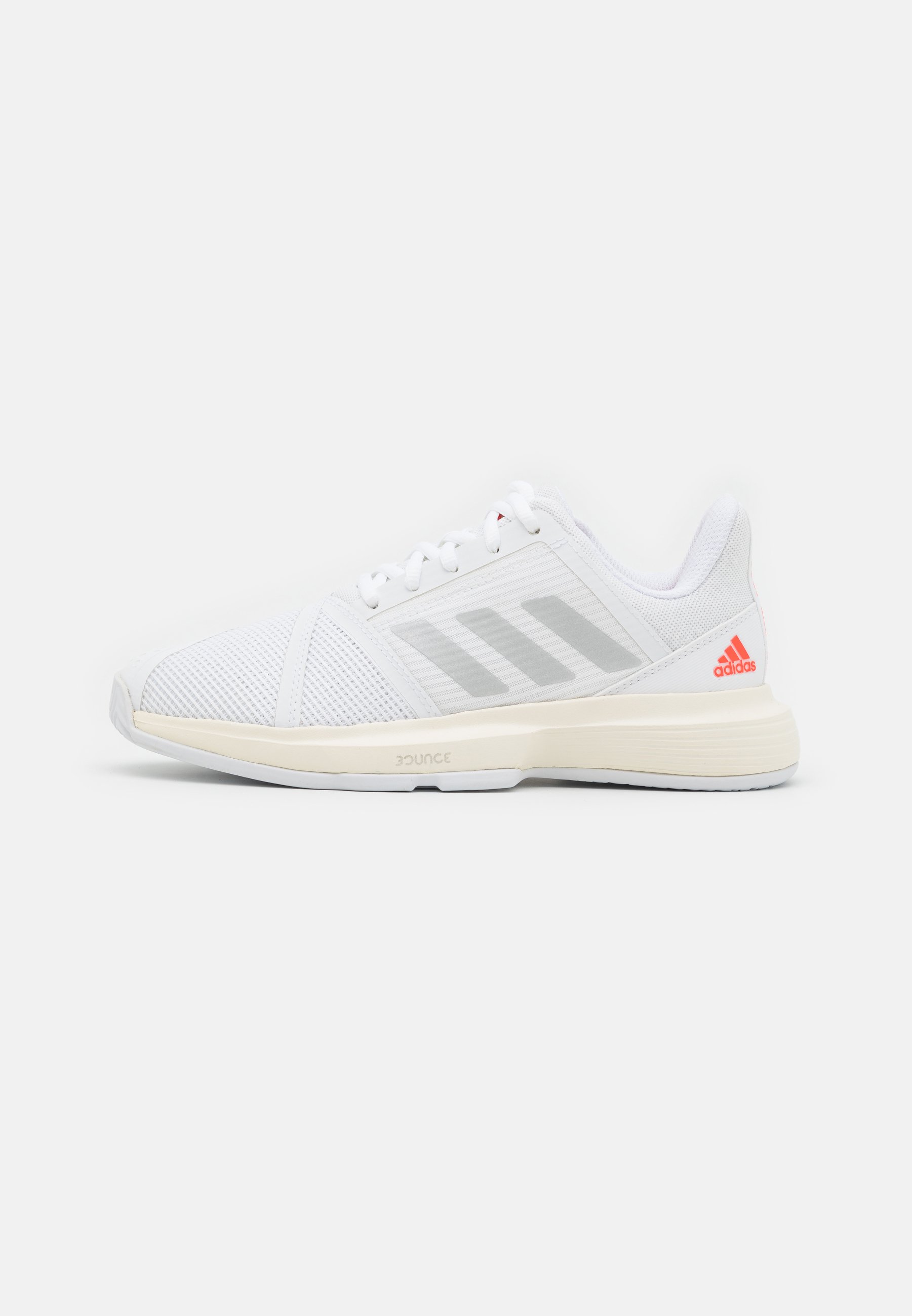 COURTJAM BOUNCE - Tennisschoenen voor alle ondergronden - footweare white/silver metallic/solar red COURTJAM BOUNCE - Tennisschoenen voor alle ondergronden - footweare white/silver metallic/solar red